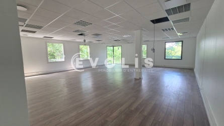 Photo 2 – location bureaux	MONTEVRAIN (77144)