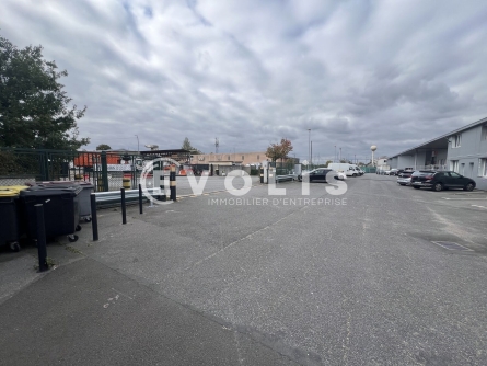 Photo 4 – location Entrepôts / activités	SUCY EN BRIE (94370)