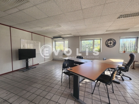Photo 4 – location Entrepôts / activités	VAULX EN VELIN (69120)