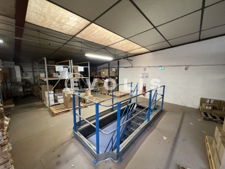 Photo 13 – location Entrepôts / activités	CHASSIEU (69680)