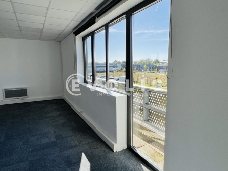 Photo 5 – location Entrepôts / activités	SAINT PIERRE DU PERRAY (91280)