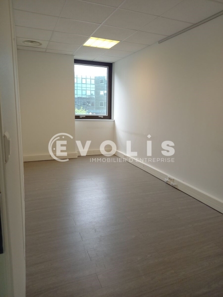 Photo 2 – location bureaux	BRUGES (33520)