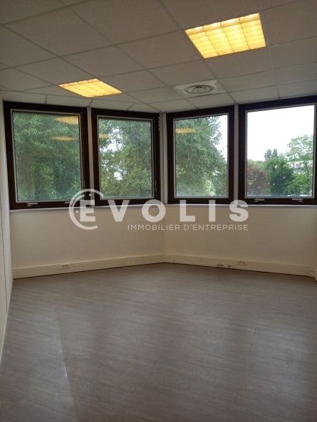 Photo 4 – location bureaux	BRUGES (33520)