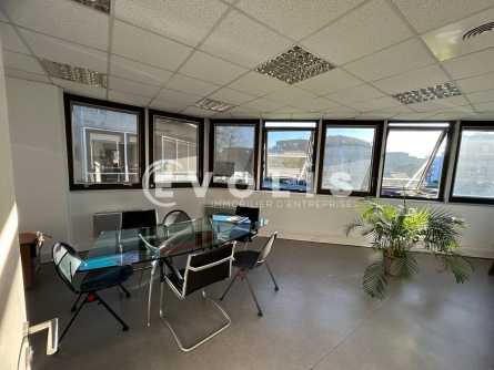 Photo 10 – location bureaux	BRUGES (33520)