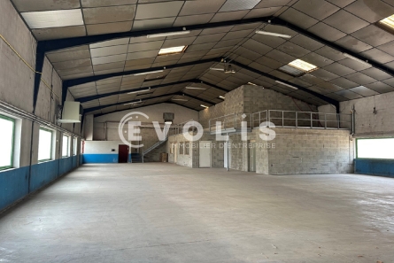 Photo 4 – vente Entrepôts / activités	SAINT LAURENT DE MURE (69720)