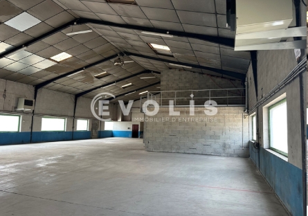 Photo 6 – vente Entrepôts / activités	SAINT LAURENT DE MURE (69720)
