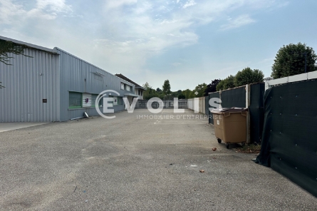 Photo 3 – vente Entrepôts / activités	SAINT LAURENT DE MURE (69720)