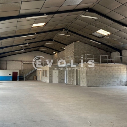 Photo 5 – vente Entrepôts / activités	SAINT LAURENT DE MURE (69720)