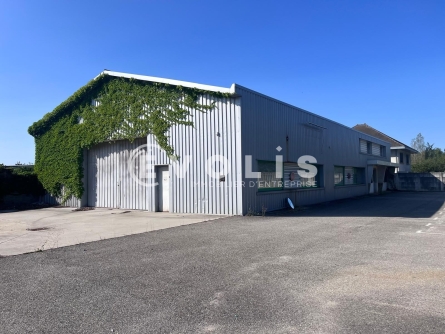 Photo 2 – vente Entrepôts / activités	SAINT LAURENT DE MURE (69720)