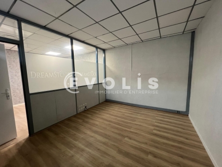 Photo 8 – location Entrepôts / activités	VILLEURBANNE (69100)