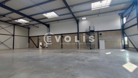 Photo 2 – vente Entrepôts / activités	BAILLY ROMAINVILLIERS (77700)