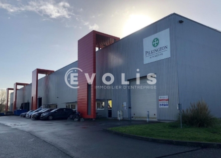 Photo 1 – location Entrepôts / activités	BLANQUEFORT (33290)