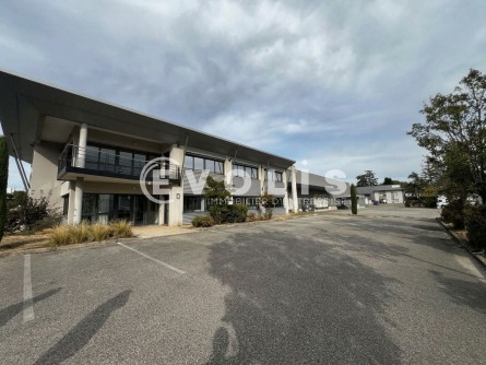 Photo 9 – location Entrepôts / activités	SAINT PRIEST (69800)