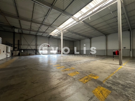 Photo 3 – location Entrepôts / activités	SAINT PRIEST (69800)