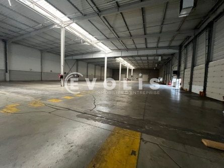 Photo 4 – location Entrepôts / activités	SAINT PRIEST (69800)