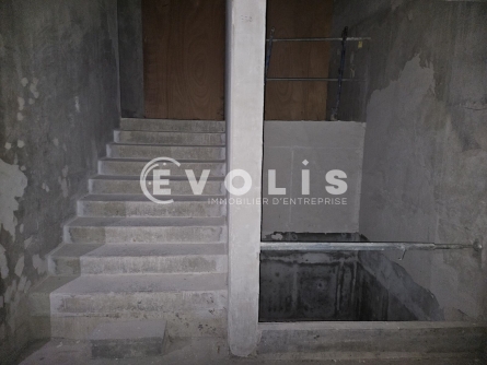 Photo 7 – location Entrepôts / activités	VANVES (92170)