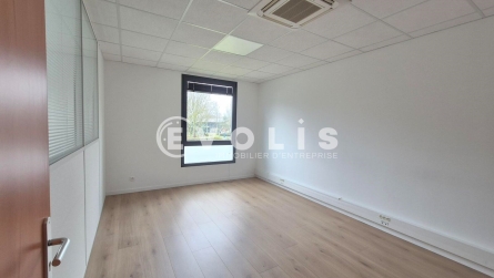 Photo 2 – location bureaux	SERRIS (77700)