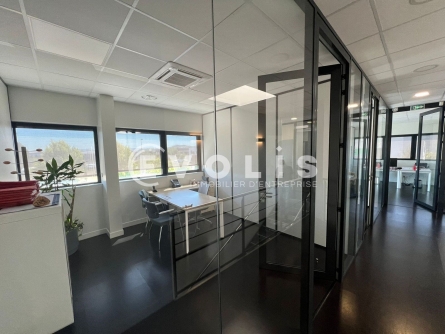 Photo 5 – location Entrepôts / activités	VOURLES (69390)
