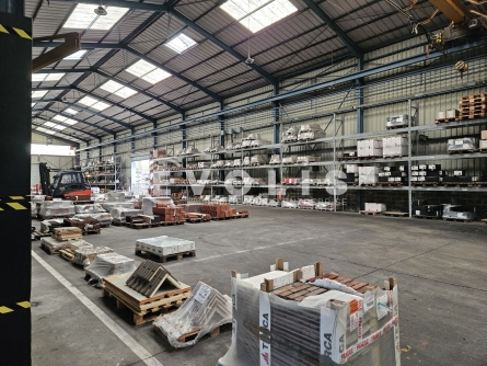 Photo 4 – location Entrepôts / activités	MAROLLES EN HUREPOIX (91630)