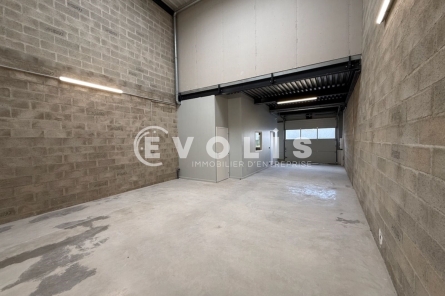 Photo 1 – location Entrepôts / activités	SAINT PIERRE DU PERRAY (91280)