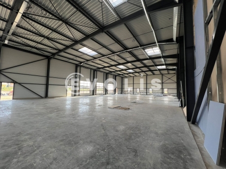 Photo 7 – location Entrepôts / activités	LA BOISSE (01120)