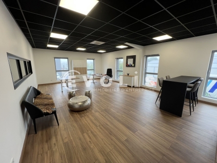 Photo 13 – location Entrepôts / activités	GENAS (69740)