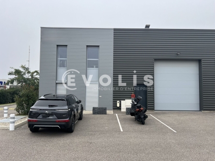 Photo 1 – location Entrepôts / activités	GENAS (69740)