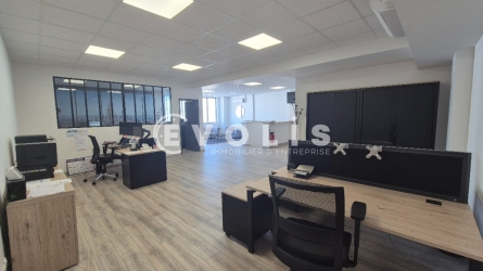 Photo 4 – location Entrepôts / activités	SERRIS (77700)