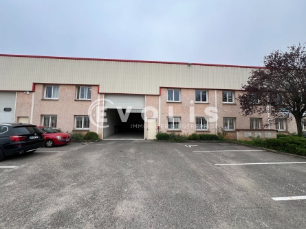 Photo 1 – location Entrepôts / activités	CHASSIEU (69680)