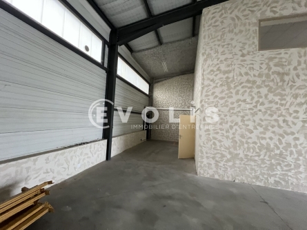 Photo 6 – location Entrepôts / activités	CHASSIEU (69680)