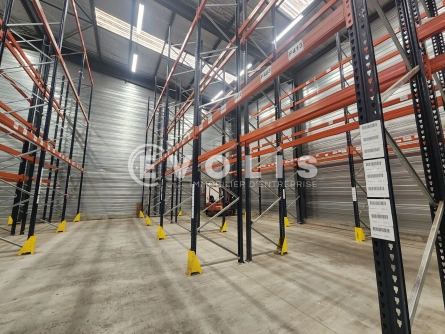 Photo 3 – vente Entrepôts / activités	SAINT SAVIN (38300)