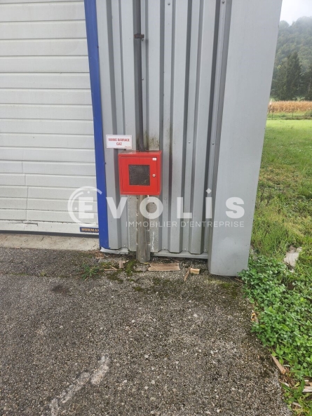 Photo 9 – vente Entrepôts / activités	SAINT SAVIN (38300)
