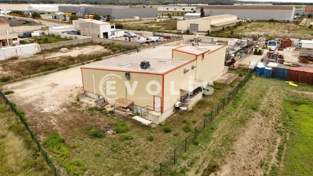 Photo 4 – vente Entrepôts / activités	TARASCON (13150)