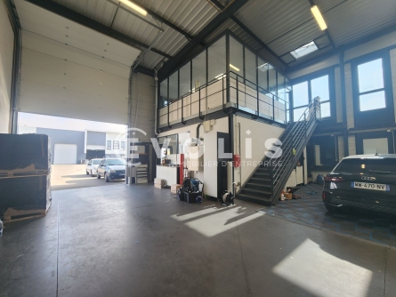 Photo 2 – vente Entrepôts / activités	SAINT FONS (69190)