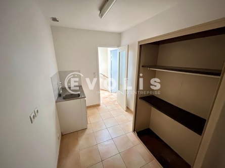 Photo 11 – location Entrepôts / activités	ORMOY (91540)