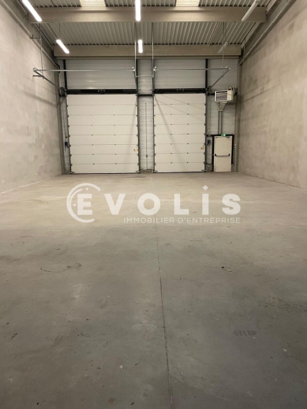 Photo 11 – location Entrepôts / activités	SAINT QUENTIN FALLAVIER (38070)