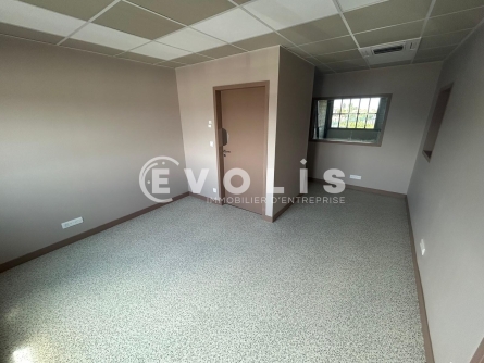 Photo 7 – location Entrepôts / activités	ORMOY (91540)