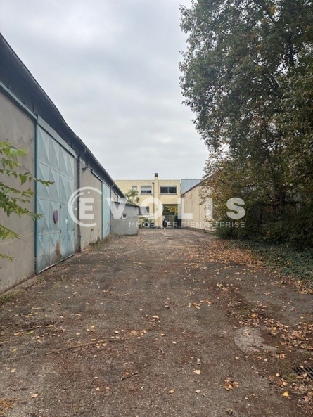 Photo 6 – vente Entrepôts / activités	DECINES CHARPIEU (69150)