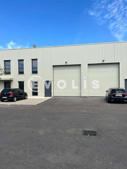 Photo 7 – location Entrepôts / activités	DECINES CHARPIEU (69150)