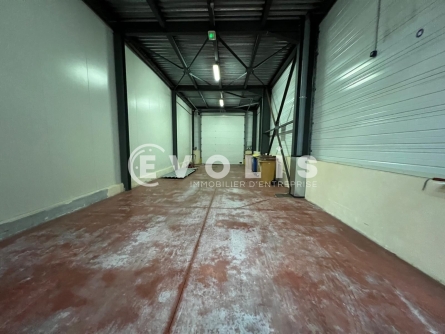 Photo 2 – location Entrepôts / activités	LOZANNE (69380)