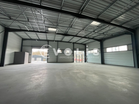Photo 2 – location Entrepôts / activités	TRESSES (33370)