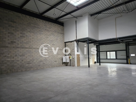 Photo 7 – location Entrepôts / activités	VILLEBON SUR YVETTE (91140)