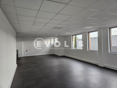 Photo 10 – location Entrepôts / activités	VILLEBON SUR YVETTE (91140)