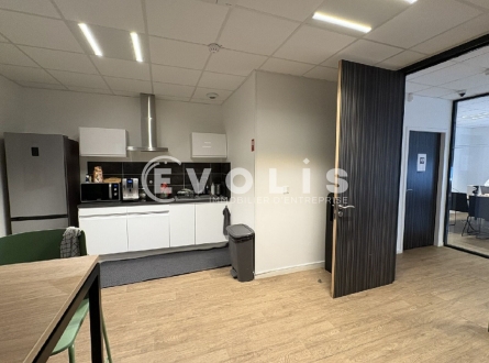 Photo 5 – vente Entrepôts / activités	CHASSIEU (69680)