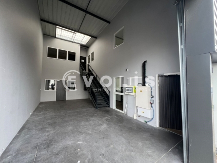 Photo 9 – vente Entrepôts / activités	CHASSIEU (69680)