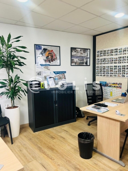 Photo 3 – location Locaux commerciaux	MELUN (77000)