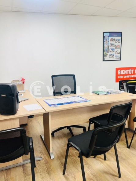 Photo 8 – location Locaux commerciaux	MELUN (77000)