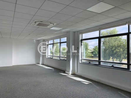 Photo 14 – location Entrepôts / activités	LIEUSAINT (77127)