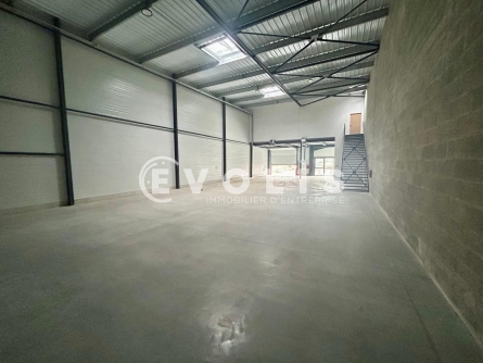 Photo 11 – location Entrepôts / activités	AVRAINVILLE (91630)