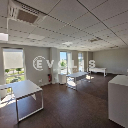 Photo 8 – location Entrepôts / activités	LISSES (91090)